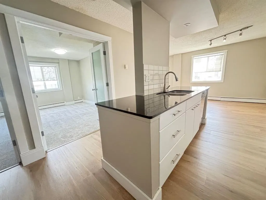 501 57 Avenue SW, #207