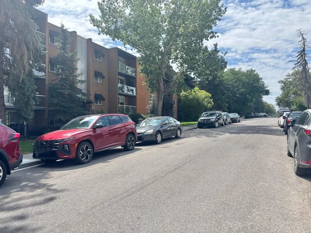 501 57 Avenue SW, #207