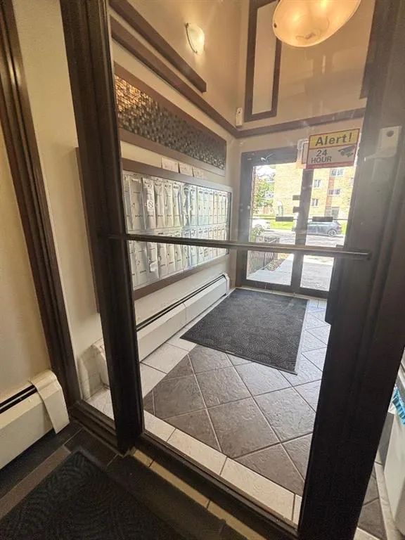 501 57 Avenue SW, #207