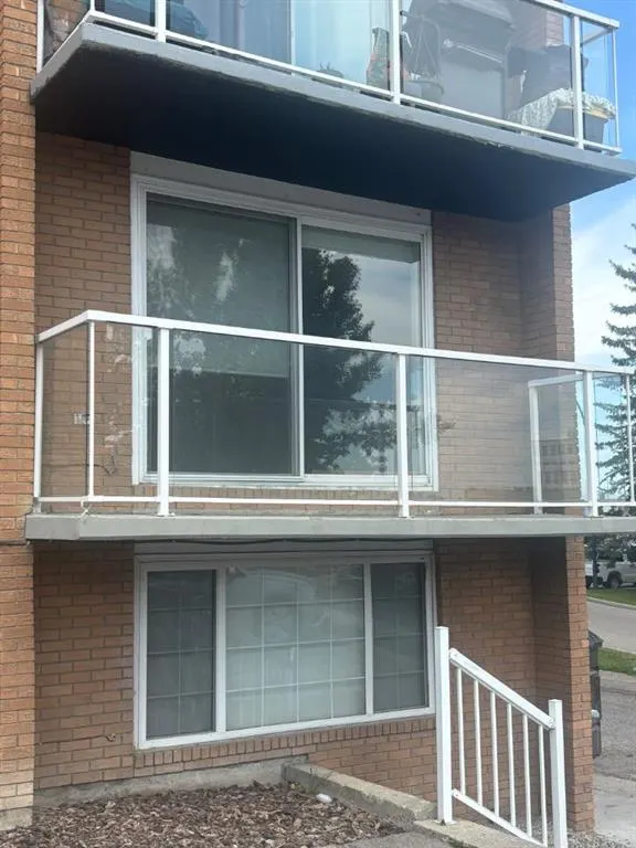 501 57 Avenue SW, #207