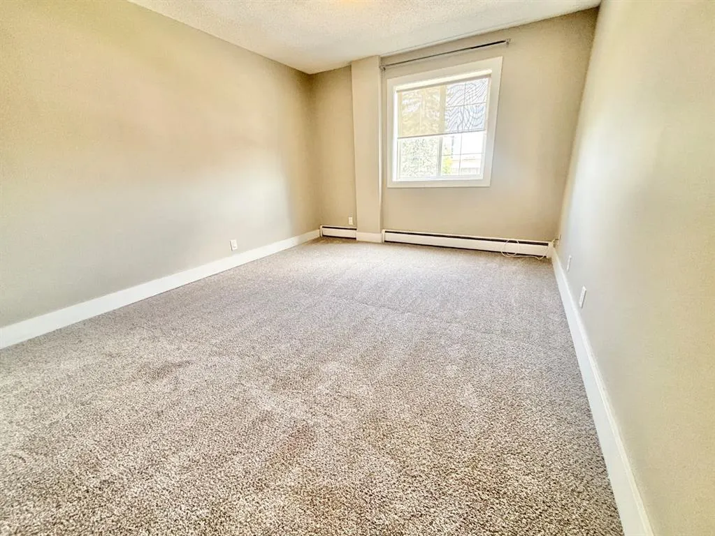 501 57 Avenue SW, #207