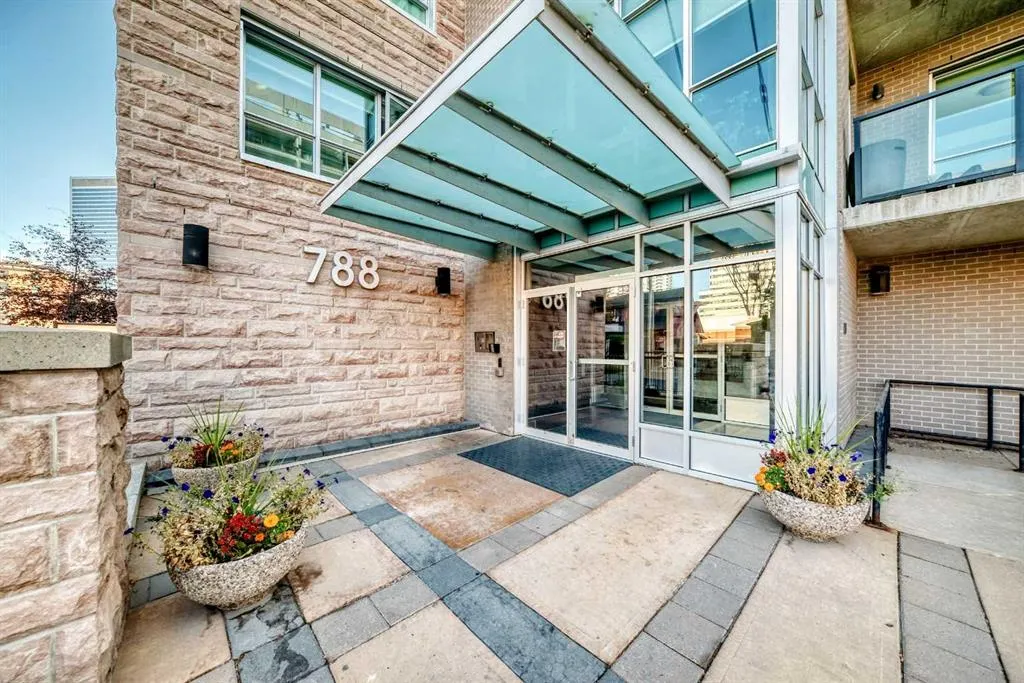 788 12 Avenue SW, #705