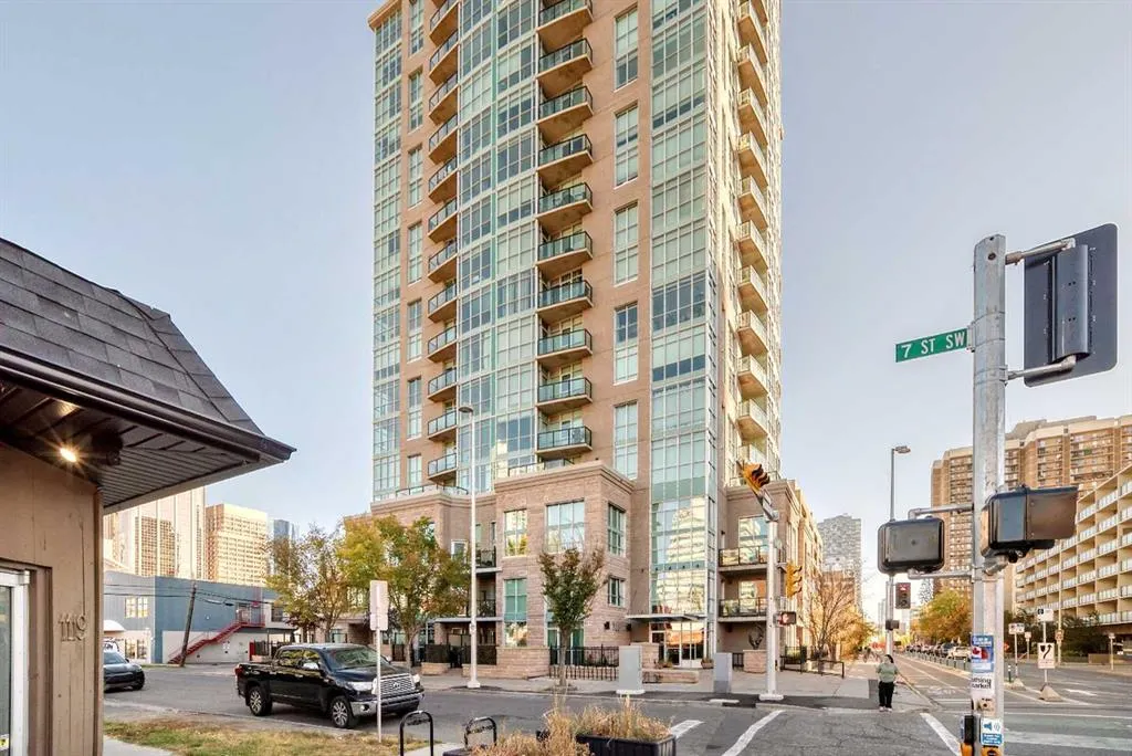 788 12 Avenue SW, #705