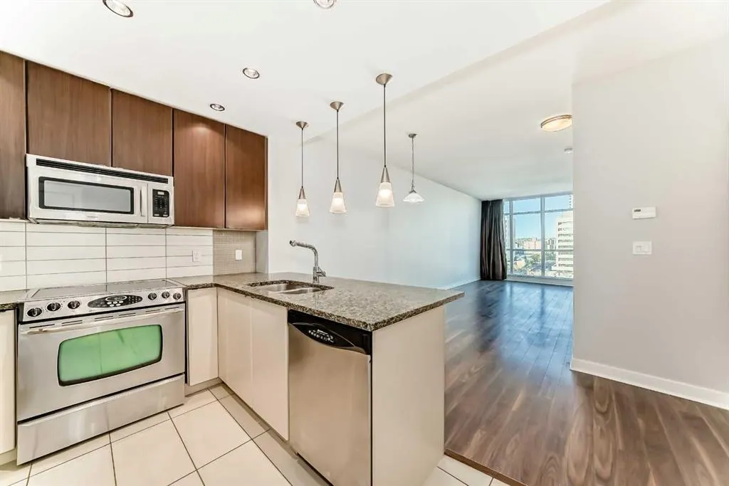 788 12 Avenue SW, #705