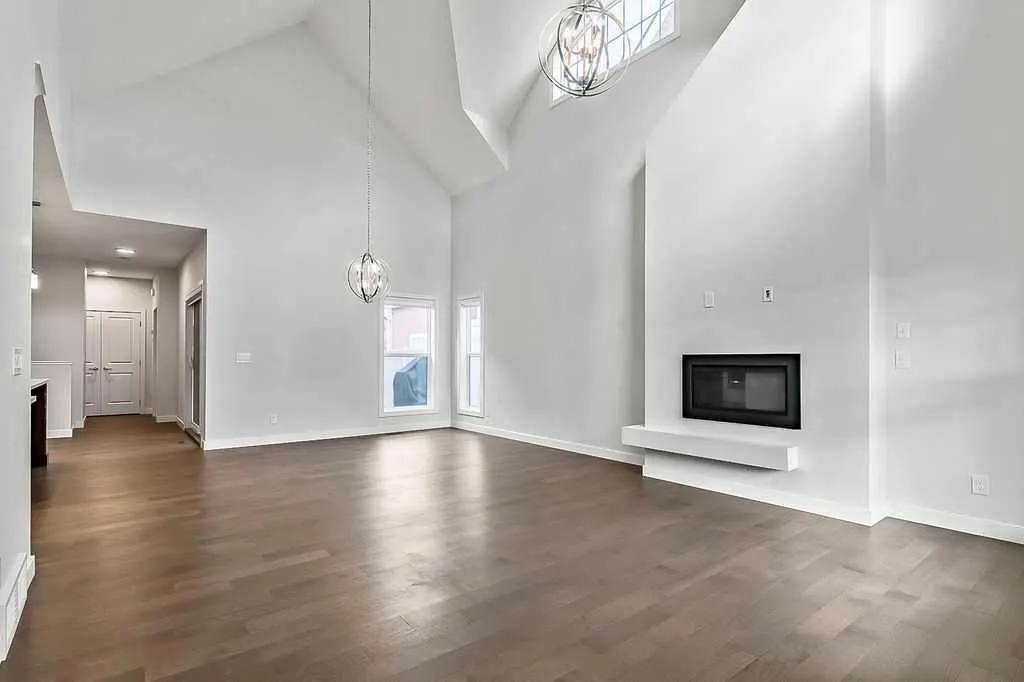 54 Drake Landing Square