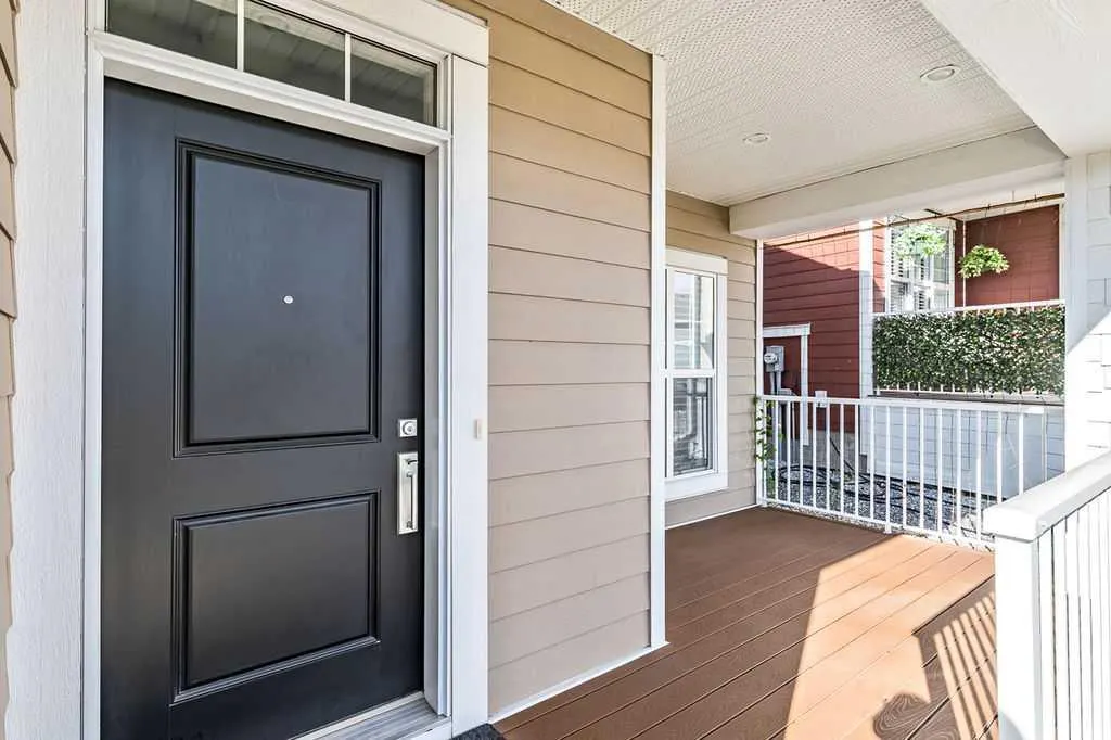 54 Drake Landing Square