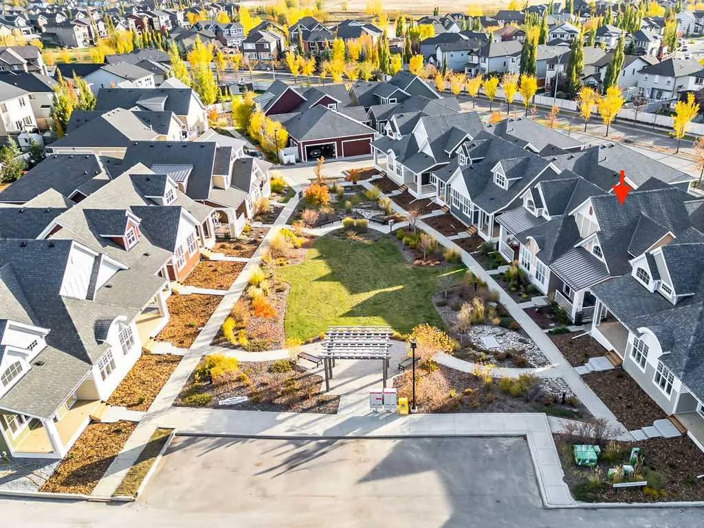 54 Drake Landing Square