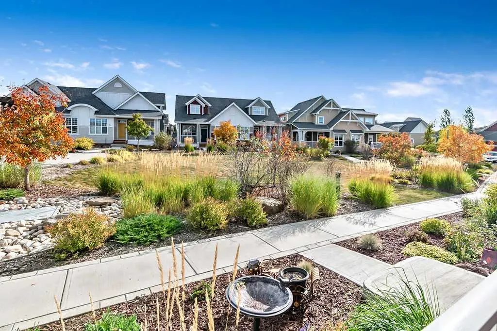 54 Drake Landing Square