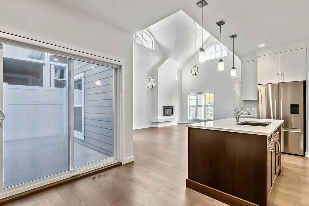 54 Drake Landing Square