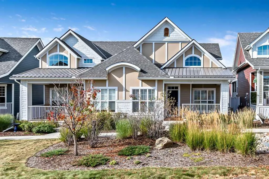 54 Drake Landing Square