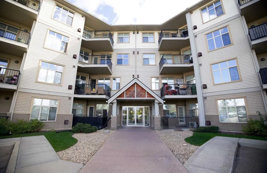 100 Lakeway Boulevard, #321