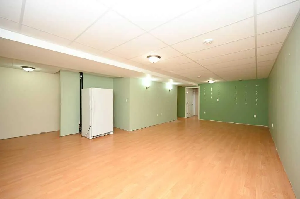 3012 Whispering Hills Drive, #24