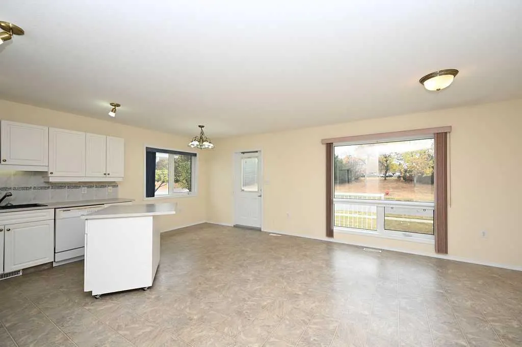 3012 Whispering Hills Drive, #24