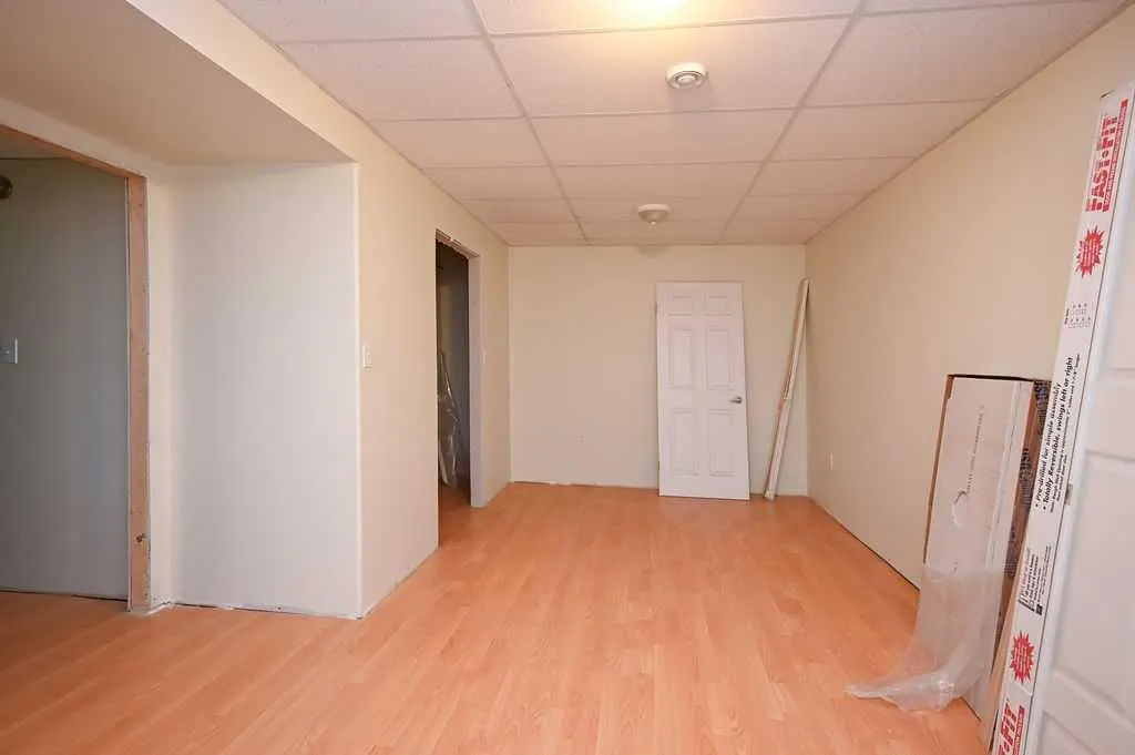 3012 Whispering Hills Drive, #24