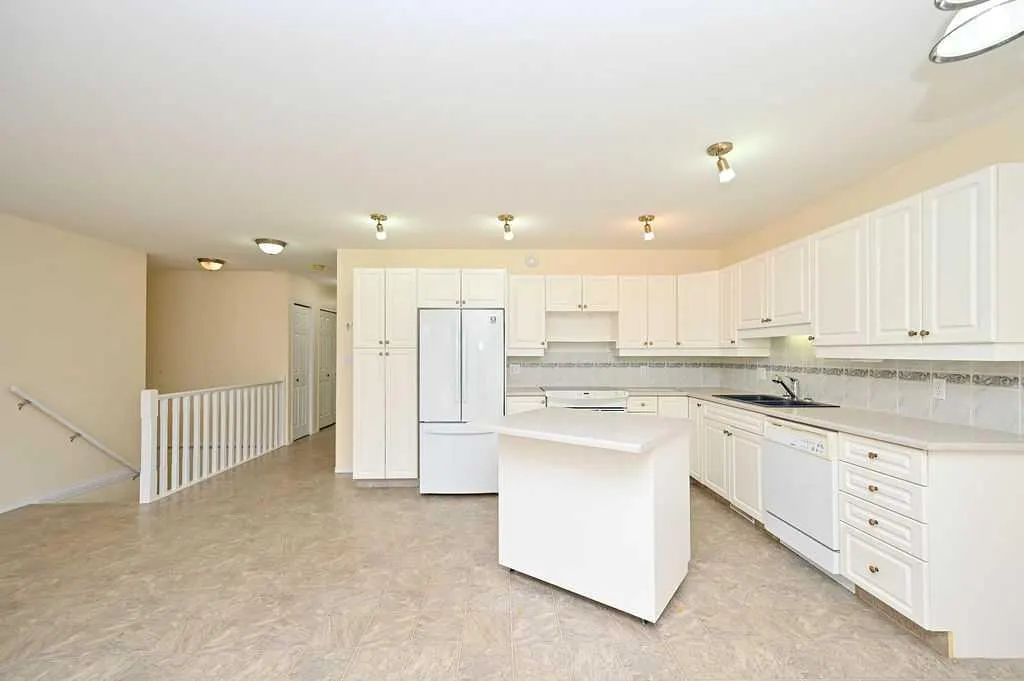 3012 Whispering Hills Drive, #24