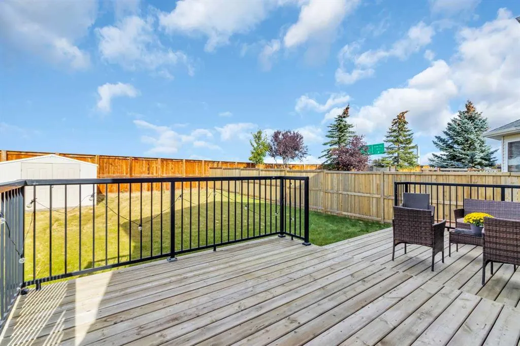 187 Citadel Meadow Grove NW