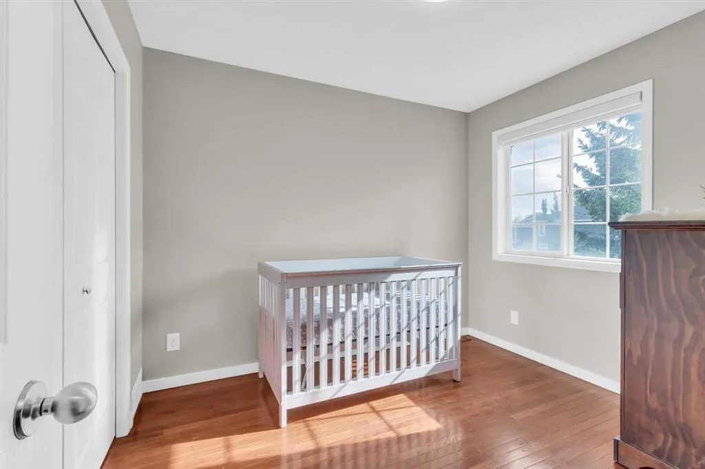 187 Citadel Meadow Grove NW