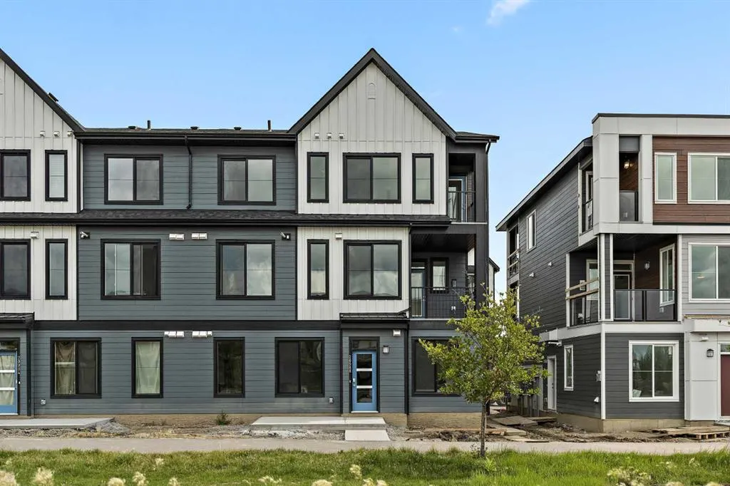 380 Seton Villas SE, #251