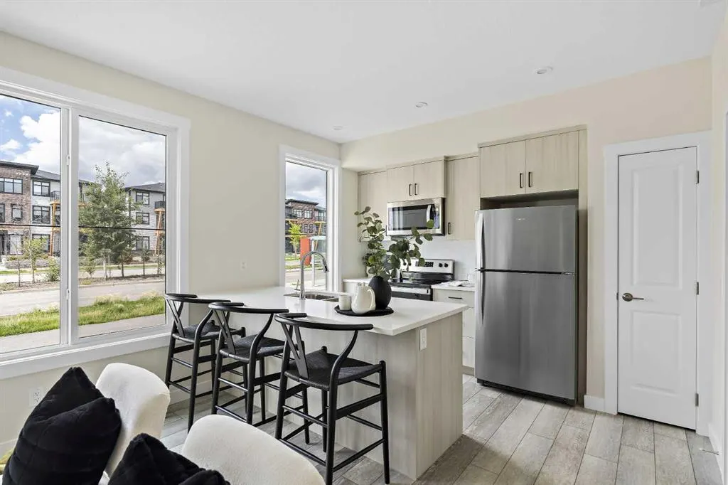 380 Seton Villas SE, #251