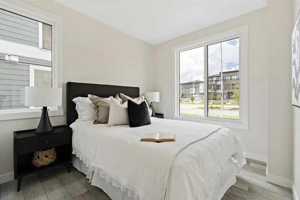 60 Howse Lane NE, #905