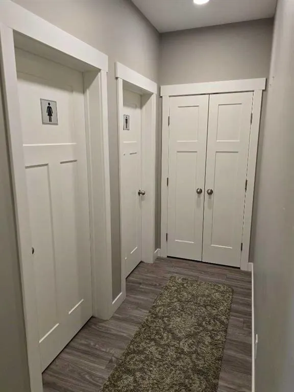 110 Pelican Place, #201