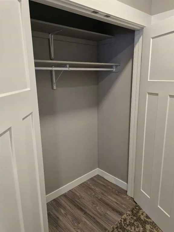 110 Pelican Place, #201