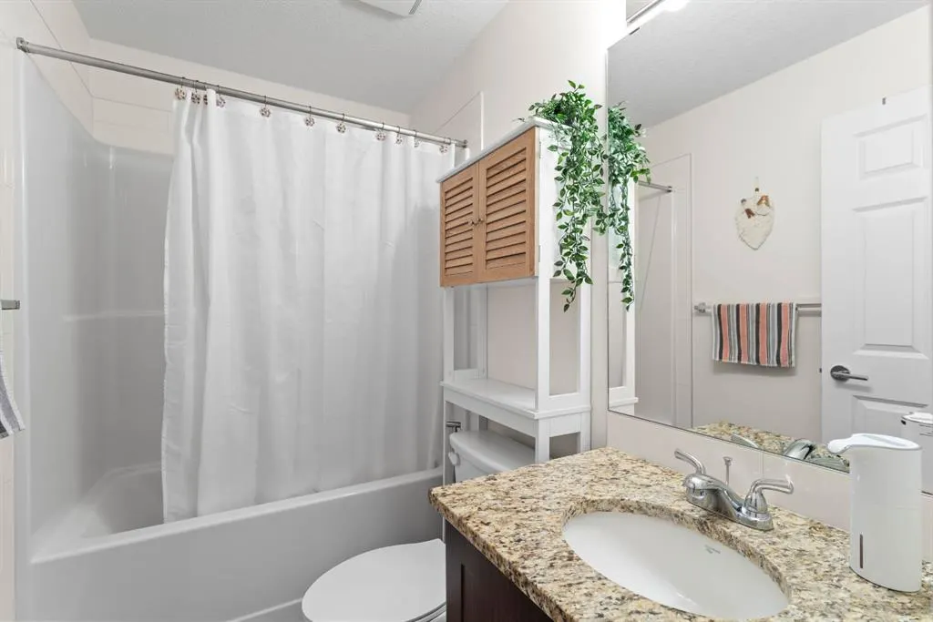 99 Copperstone Park SE, #1403