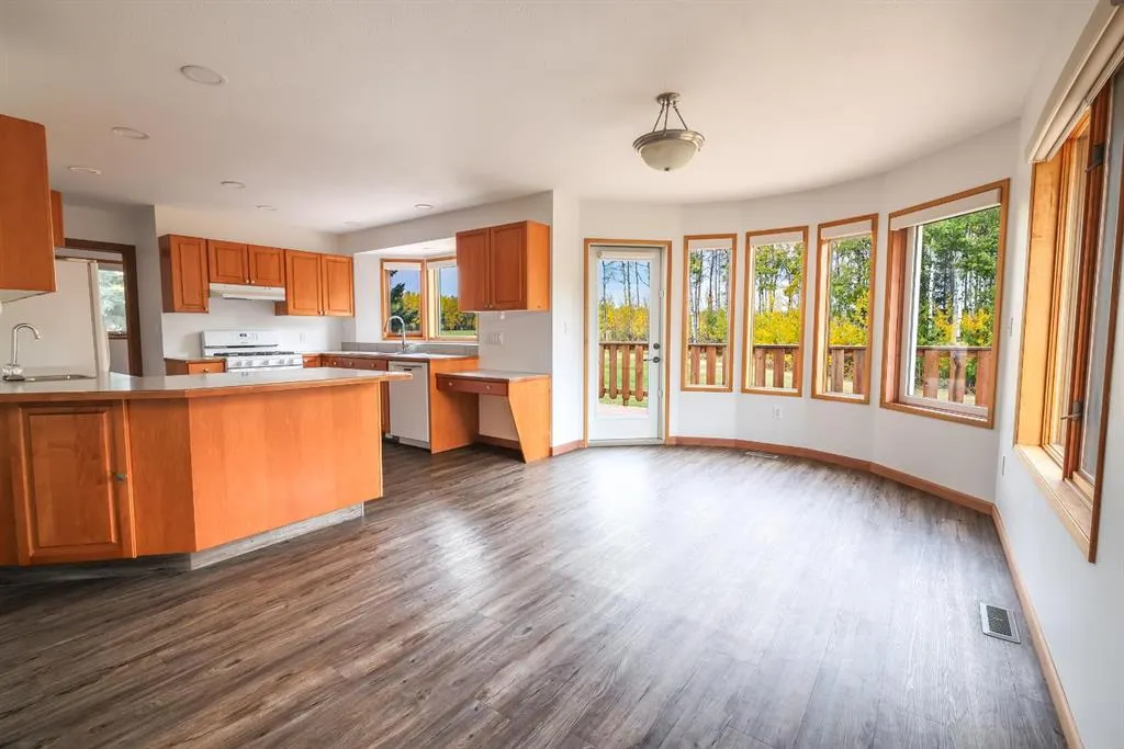 51036 Township Road 354