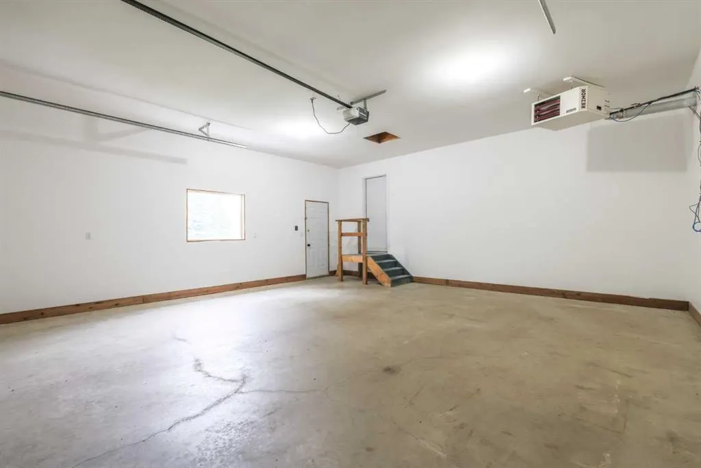 51036 Township Road 354