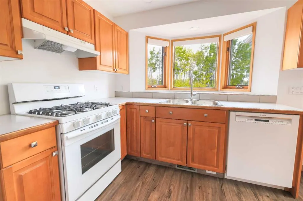 51036 Township Road 354