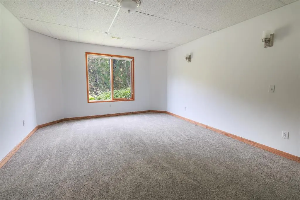 51036 Township Road 354