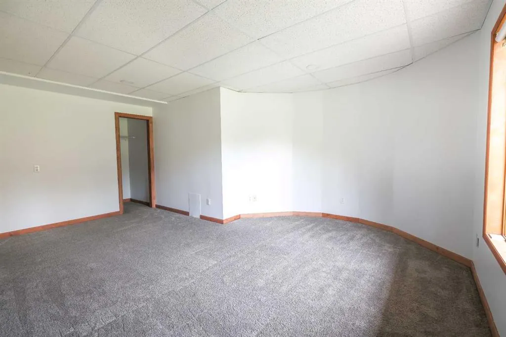 51036 Township Road 354