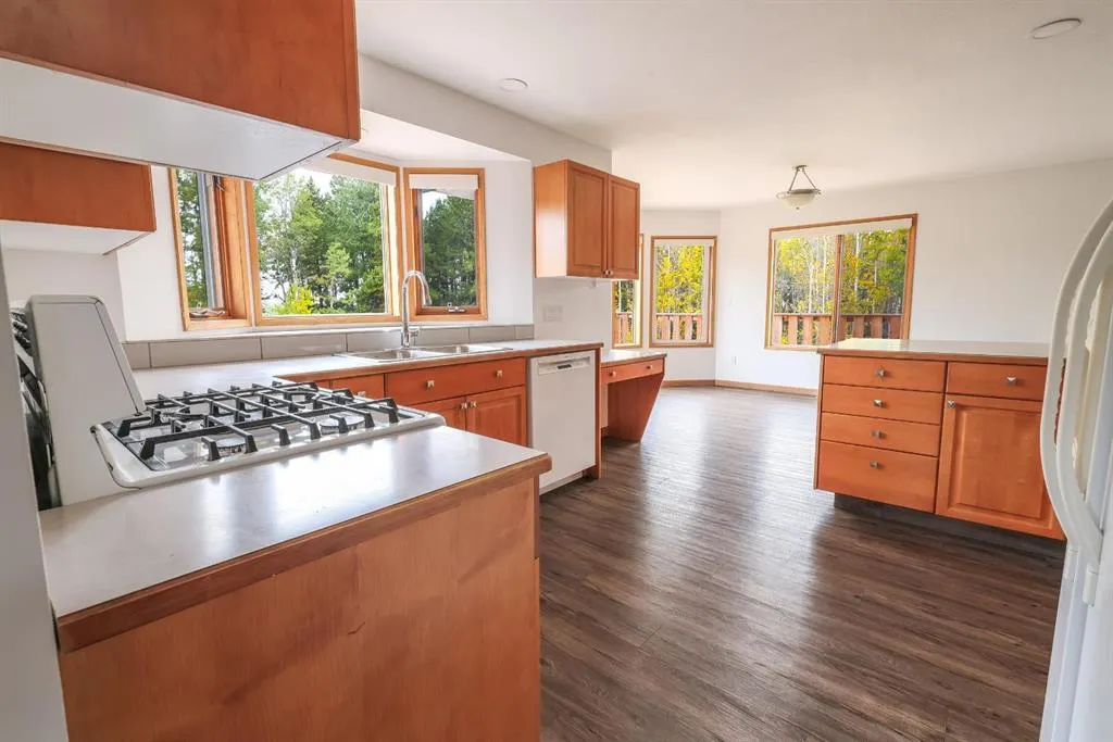 51036 Township Road 354