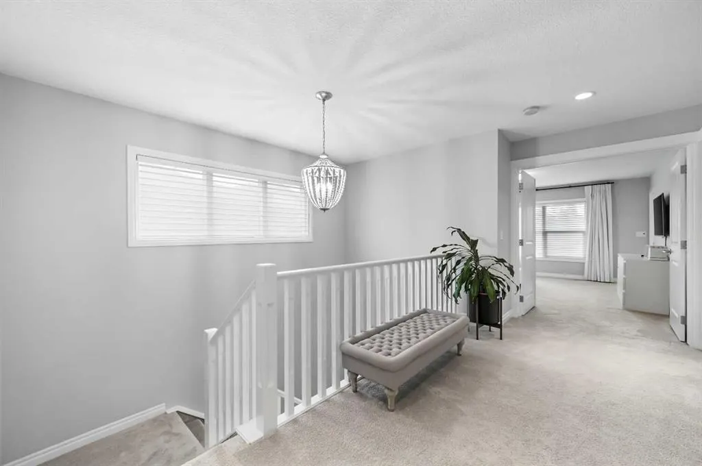 43 Nolancrest Manor NW