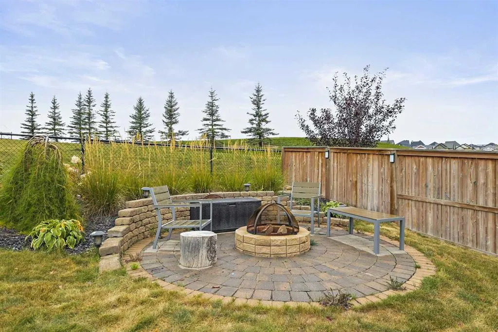 43 Nolancrest Manor NW