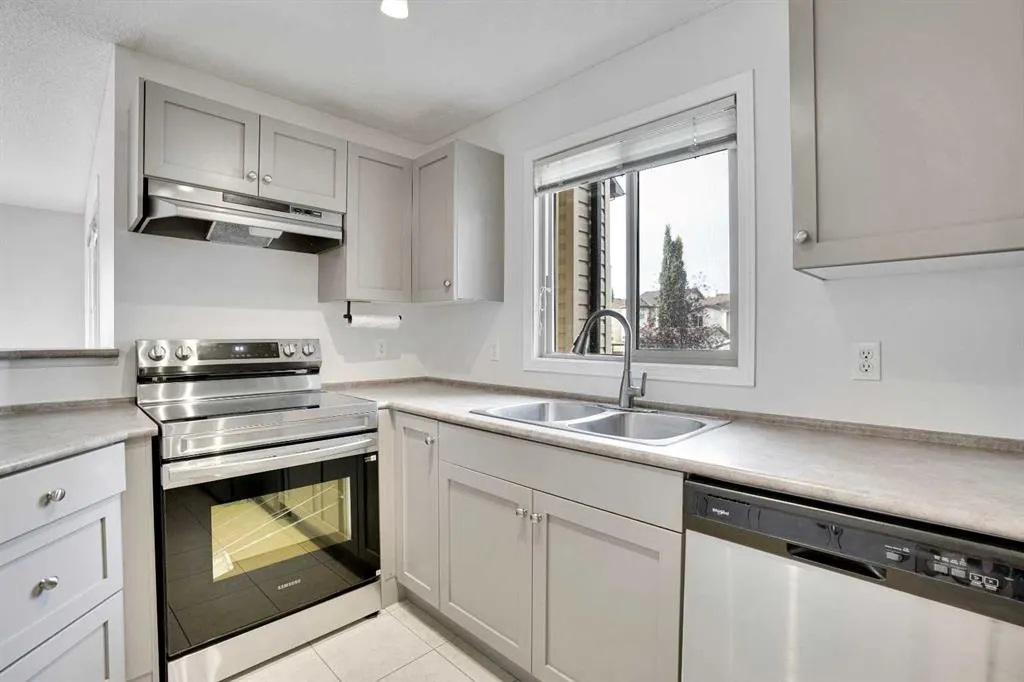 8 Bridlecrest Drive SW, #2202