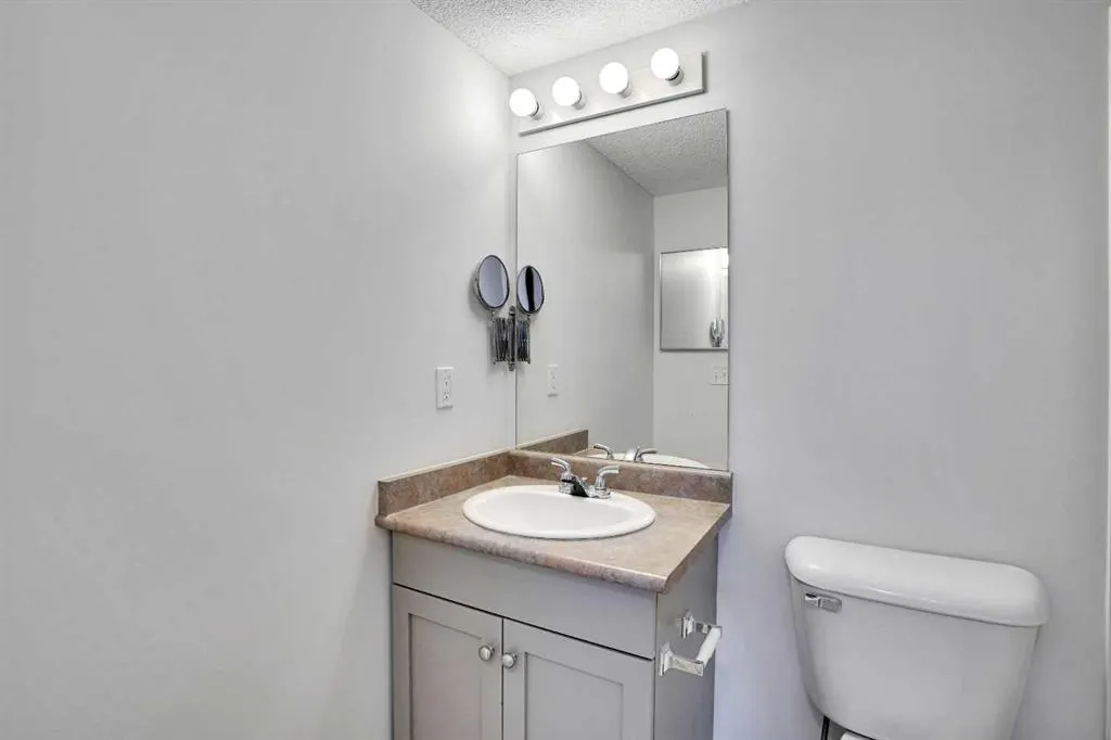 8 Bridlecrest Drive SW, #2202