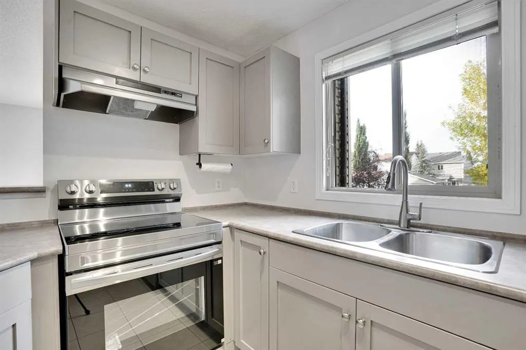 8 Bridlecrest Drive SW, #2202