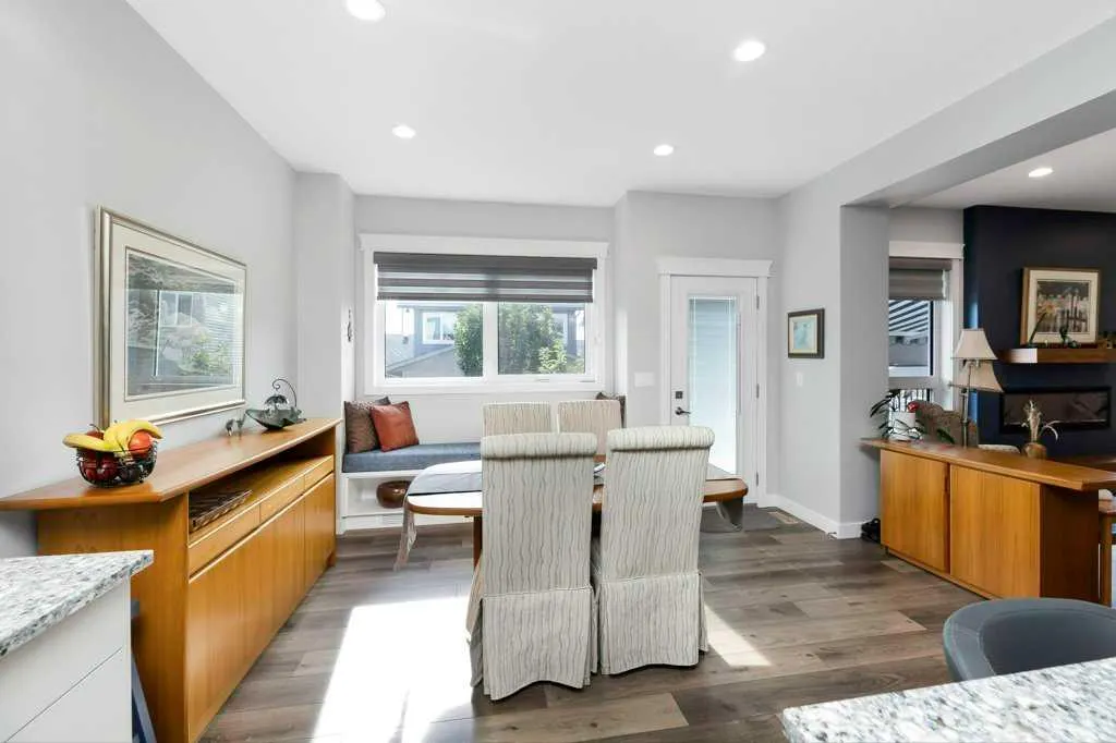 15 Eaton Crescent