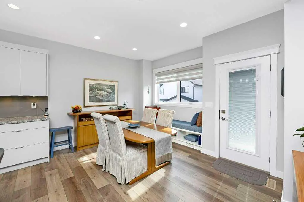 15 Eaton Crescent