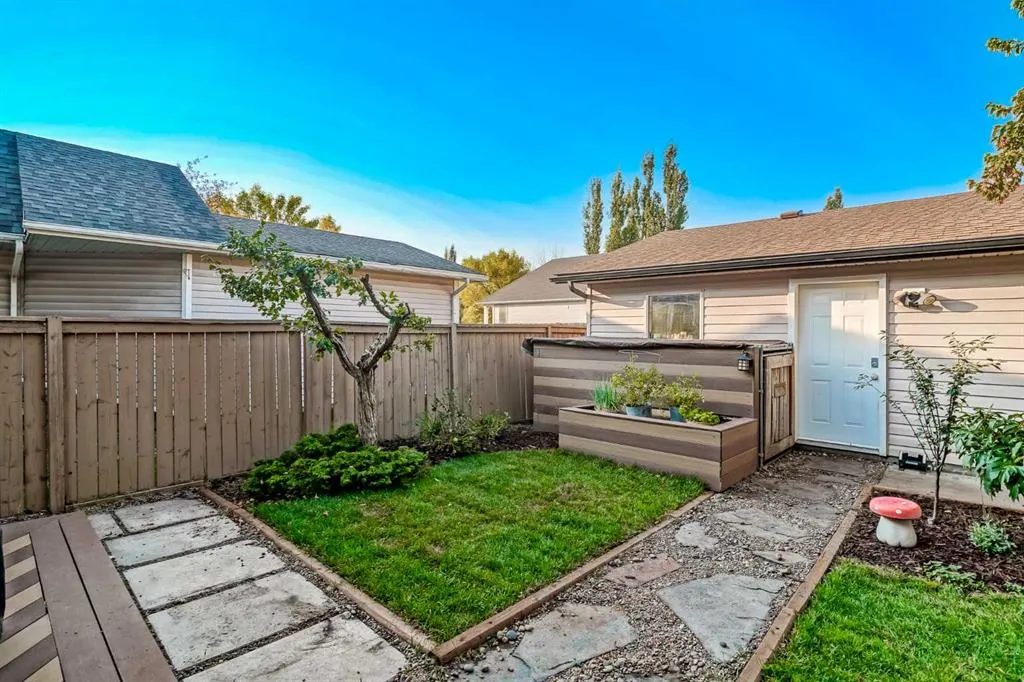 19 Inverness Boulevard SE