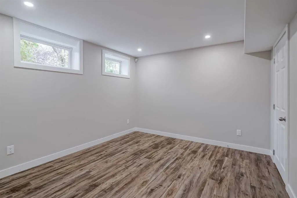 19 Inverness Boulevard SE