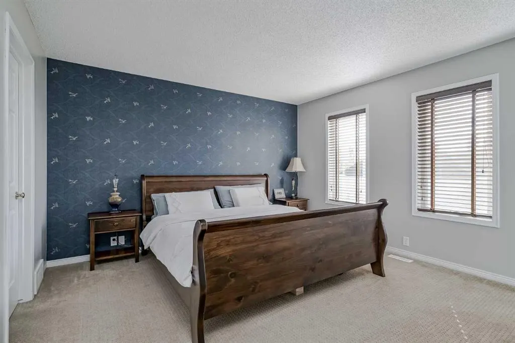 19 Inverness Boulevard SE