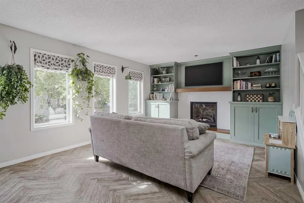 19 Inverness Boulevard SE