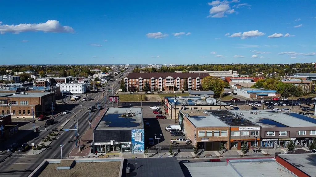9934 100 Avenue