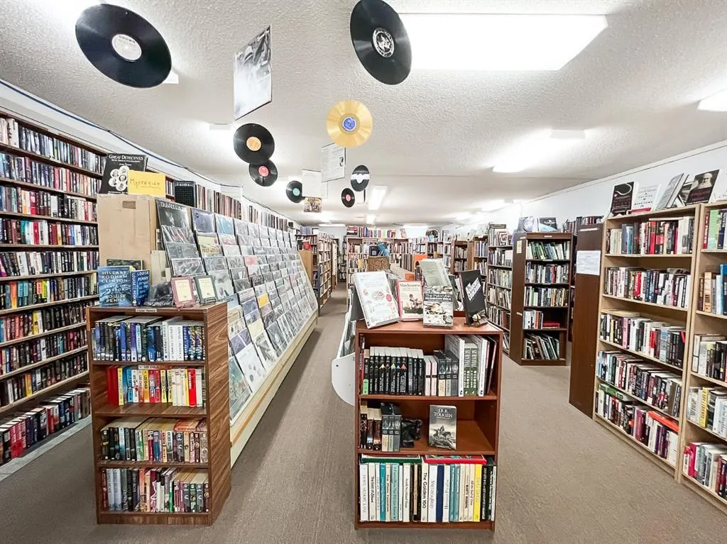 9934 100 Avenue