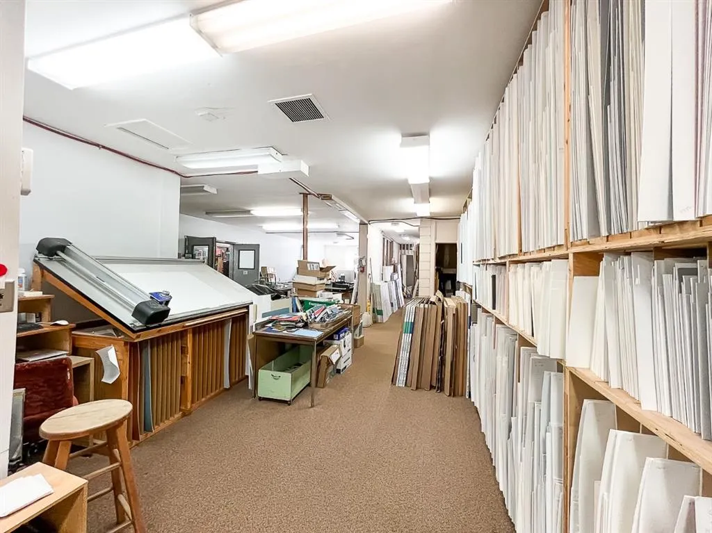 9934 100 Avenue