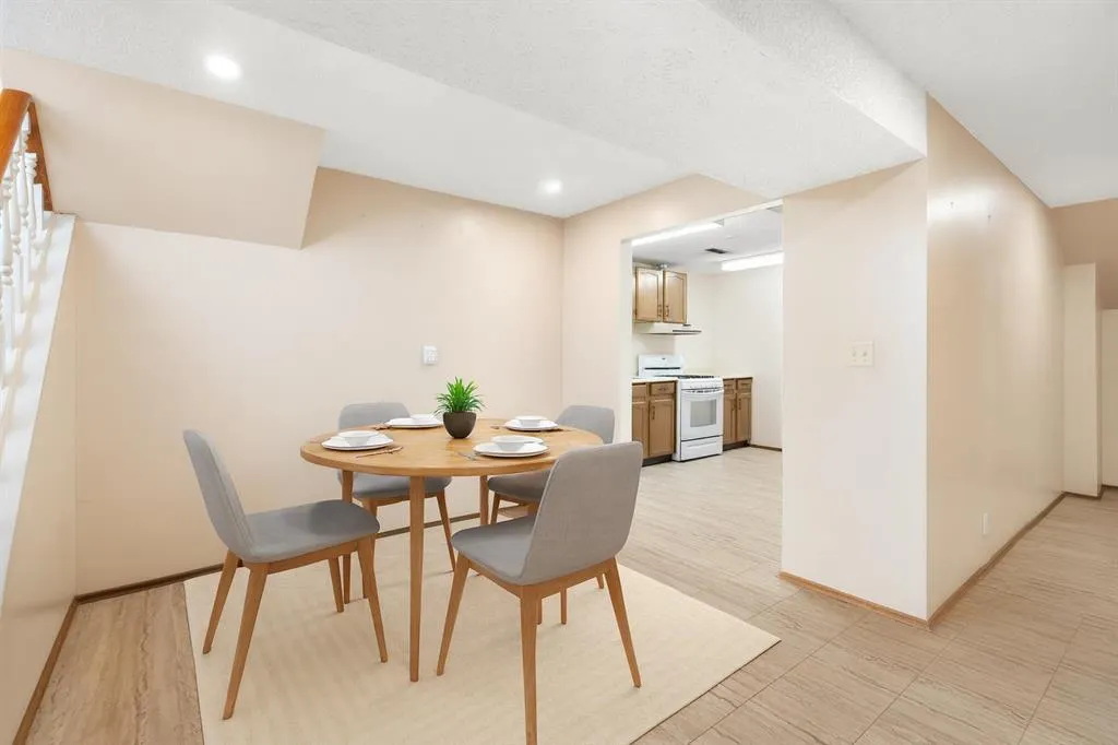 28 Whitworth Road NE