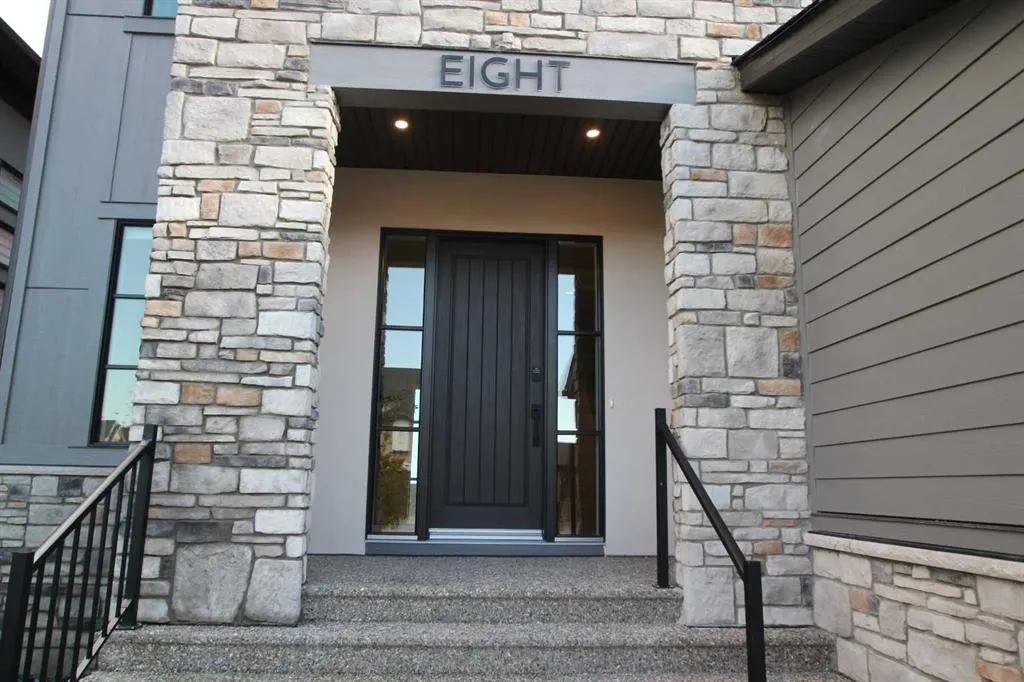 8 Rockcliff Hill NW
