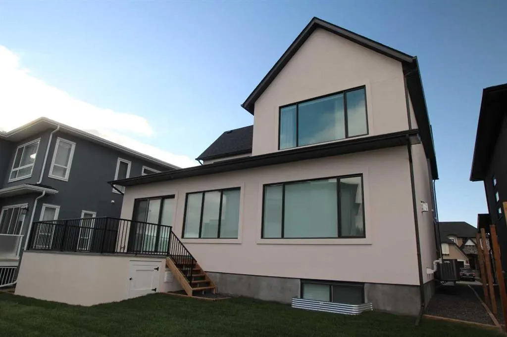 8 Rockcliff Hill NW
